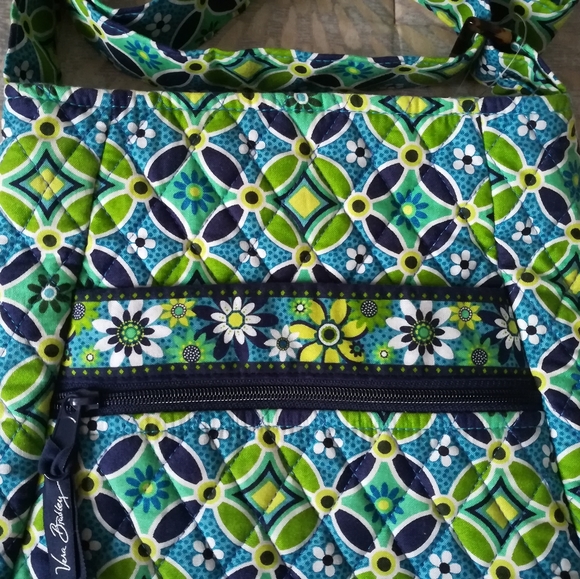 Vera Bradley NWOT crossbody purse. - Picture 3 of 16